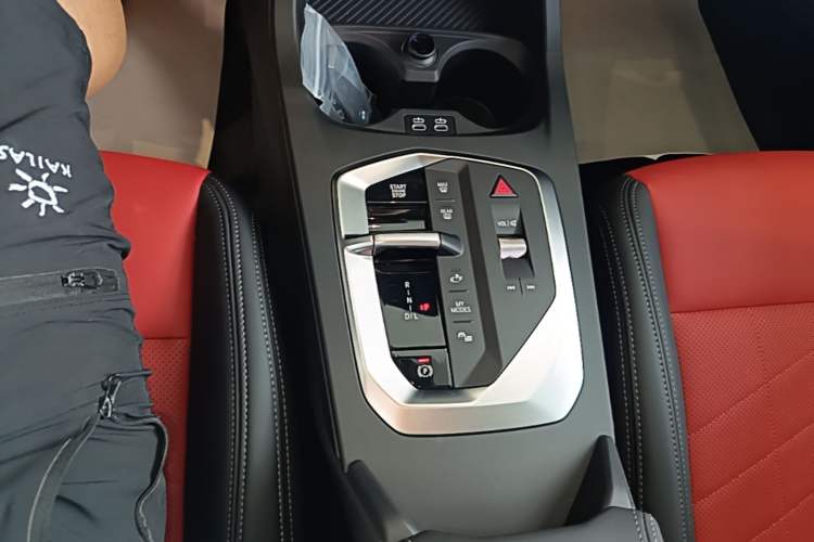 Used BMW 2 Series 2025 225L M Sport Package Gear Lever