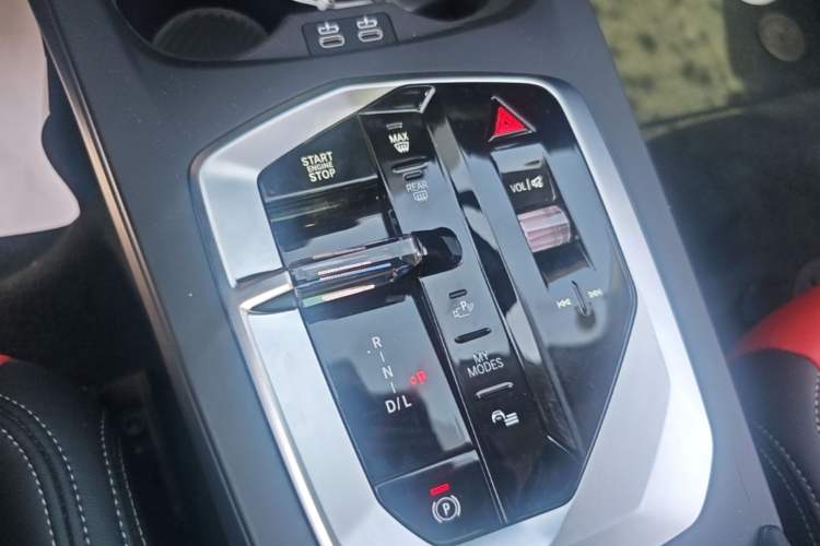 Used BMW 2 Series 2025 225L M Sport Package Gear Lever