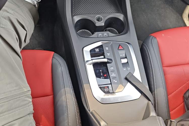 Used BMW 2 Series 2025 225L M Sport Package Gear Lever