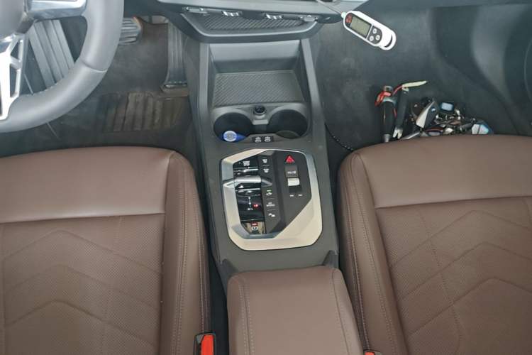 Used BMW 2 Series 2025 225L M Sport Package Gear Lever