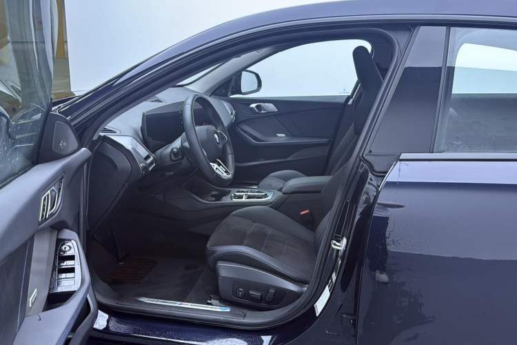 Used BMW 2 Series 2025 225L M Sport Night Edition Package Interior 4