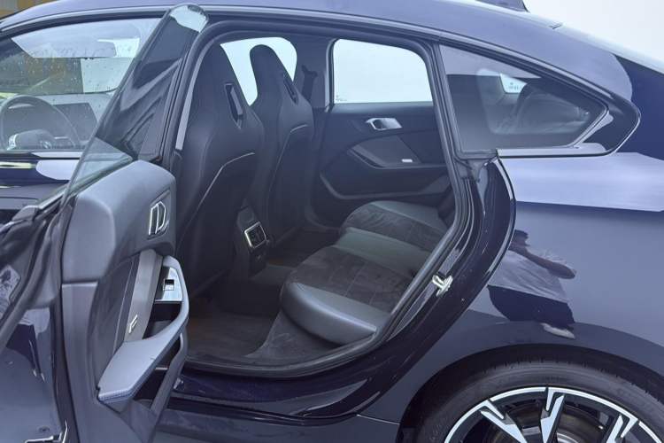 Used BMW 2 Series 2025 225L M Sport Night Edition Package Interior 5