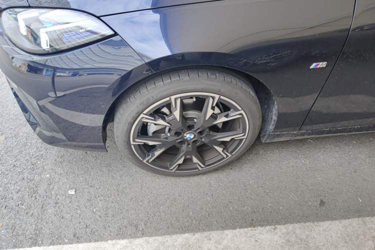 Used BMW 2 Series 2025 225L M Sport Night Edition Package Left Front Wheel Hub