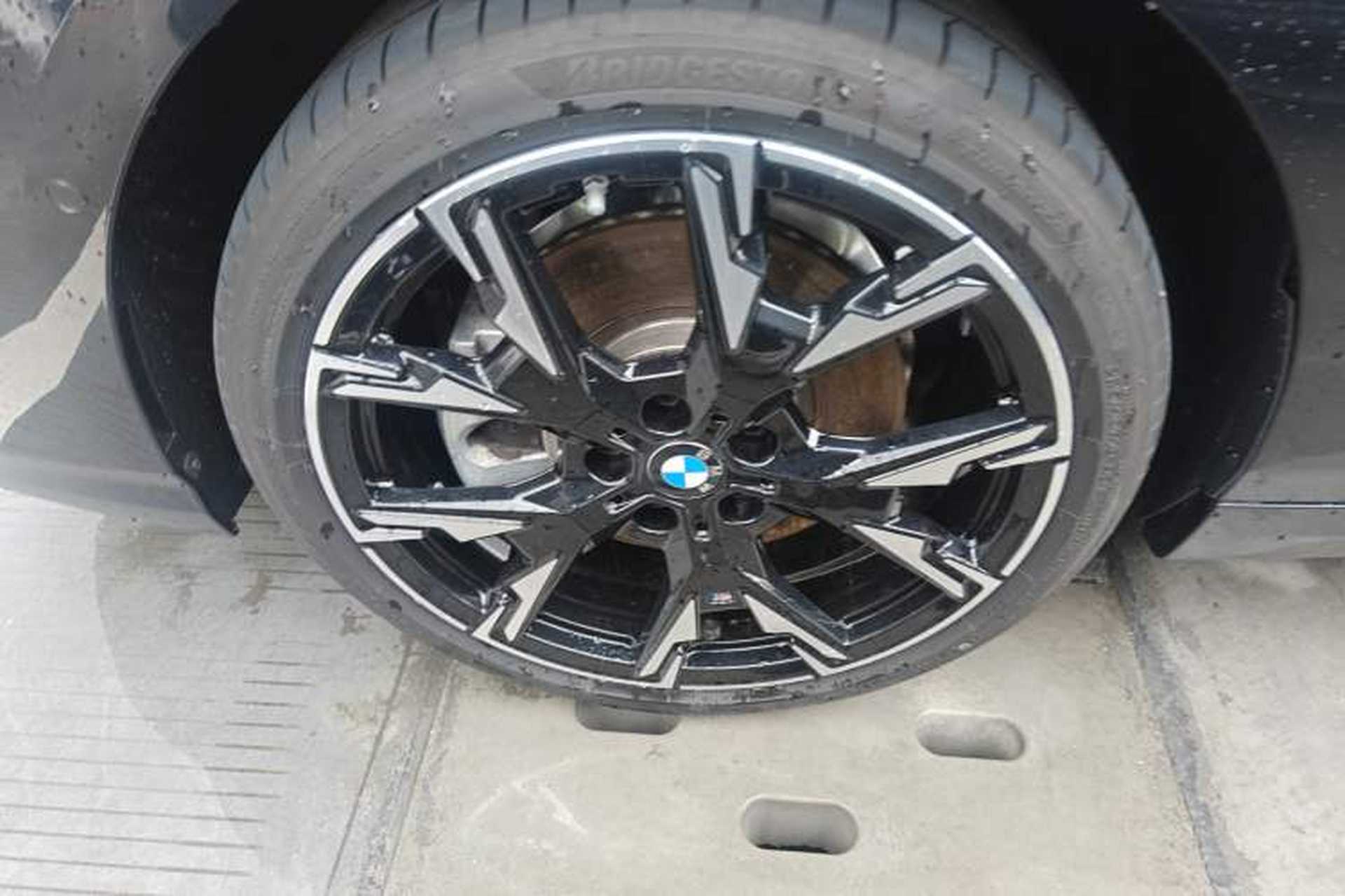 Used BMW 2 Series 2025 225L M Sport Night Edition Package Left Front Wheel Hub