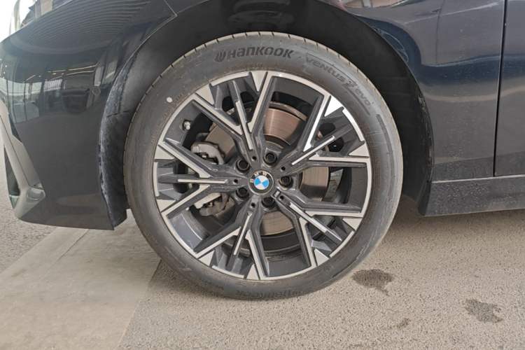 Used BMW 2 Series 2025 225L M Sport Package Left Front Wheel Hub