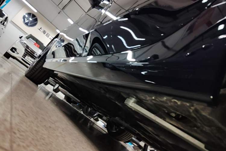 Used BMW 2 Series 2025 225L M Sport Night Edition Package Left Side Sill