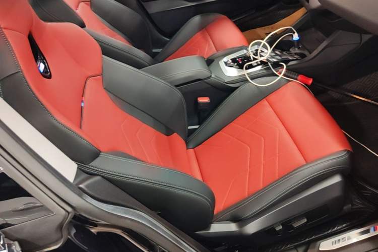 Used BMW 2 Series 2025 225L M Sport Night Edition Package Right Front Seat