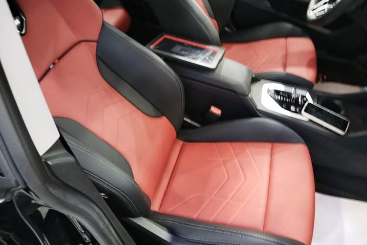 Used BMW 2 Series 2025 225L M Sport Night Edition Package Right Front Seat
