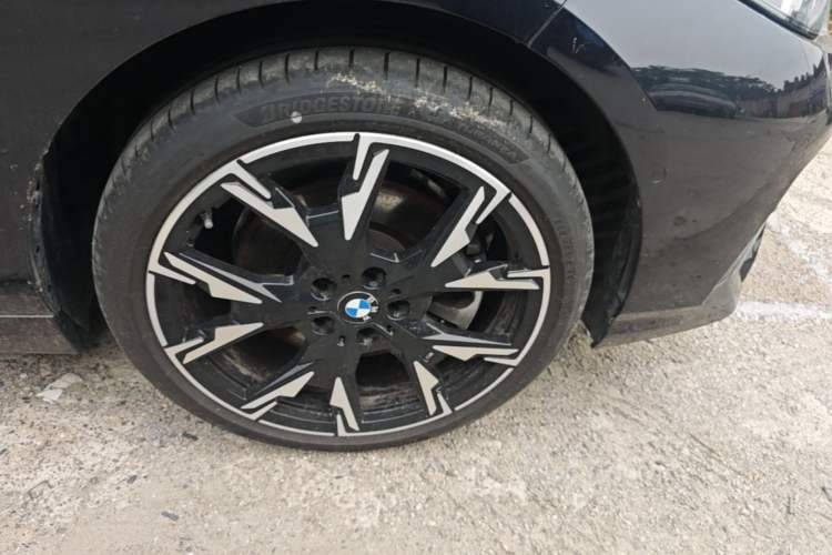 Used BMW 2 Series 2025 225L M Sport Package Right Front Wheel Hub