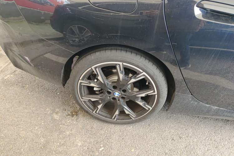 Used BMW 2 Series 2025 225L M Sport Night Edition Package Right Rear Wheel Hub