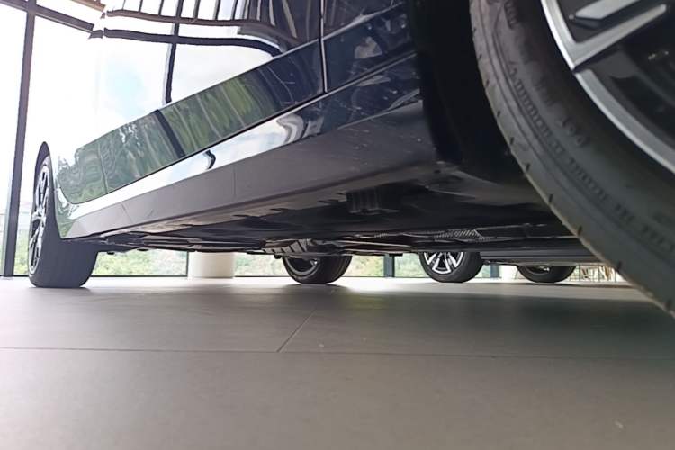 Used BMW 2 Series 2025 225L M Sport Night Edition Package Right Side Sill