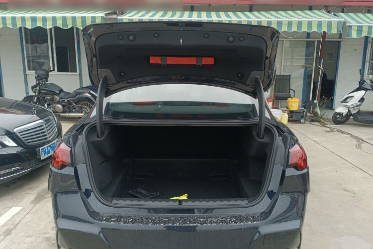 Used BMW 2 Series 2025 225L M Sport Night Edition Package Trunk