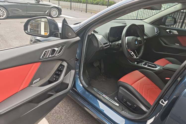 Used BMW 2 Series 2025 225L M Sport Night Edition Package Driver Seat