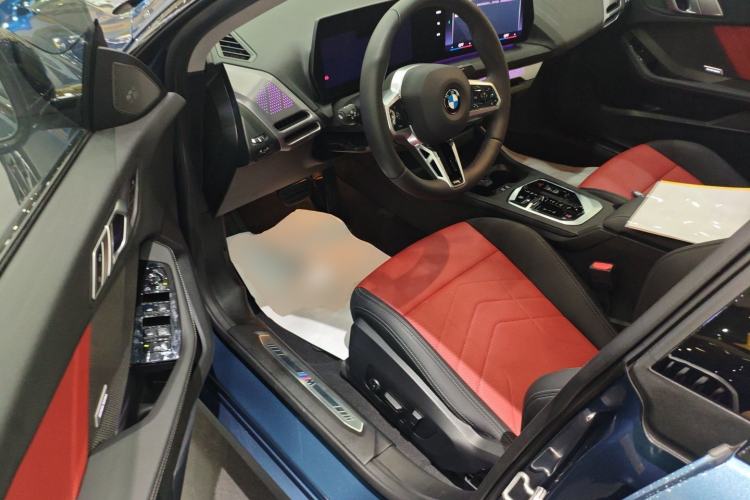 Used BMW 2 Series 2025 225L M Sport Night Edition Package Driver Seat