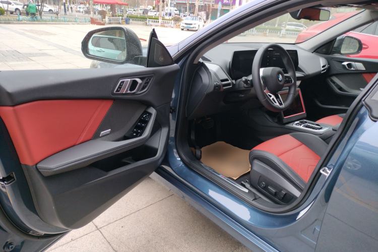 Used BMW 2 Series 2025 225L M Sport Night Edition Package Driver Seat