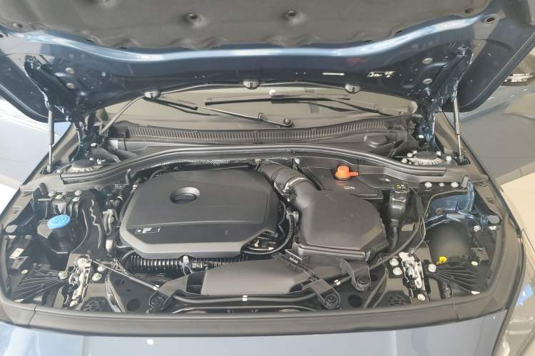 Used BMW 2 Series 2025 225L M Sport Package Engine Bay