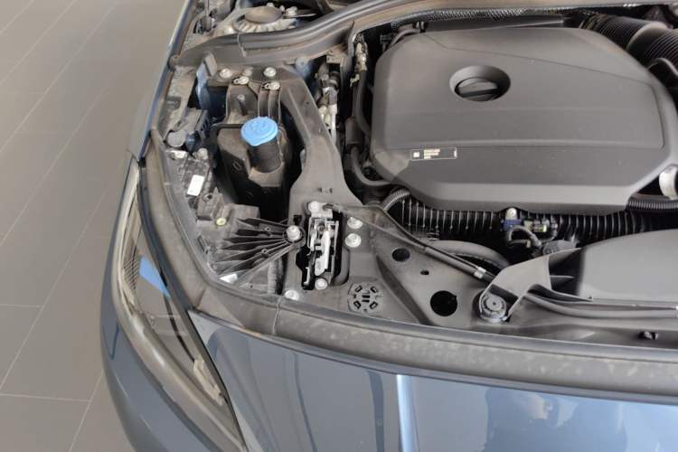 Used BMW 2 Series 2025 225L M Sport Night Edition Package Engine Bay Right
