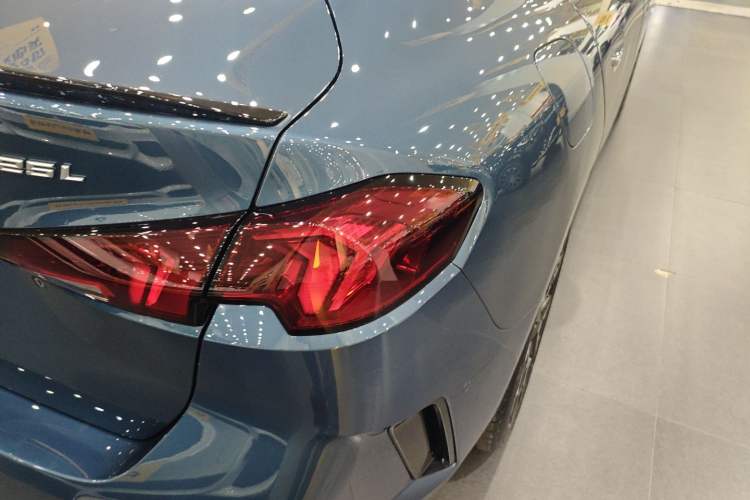 Used BMW 2 Series 2025 225L M Sport Night Edition Package Exterior 3