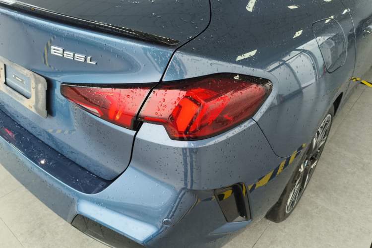 Used BMW 2 Series 2025 225L M Sport Night Edition Package Exterior 6