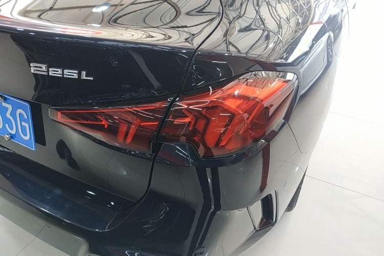 Used BMW 2 Series 2025 225L M Sport Package Exterior 6