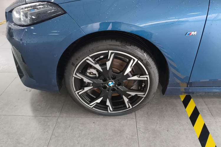 Used BMW 2 Series 2025 225L M Sport Night Edition Package Exterior 7