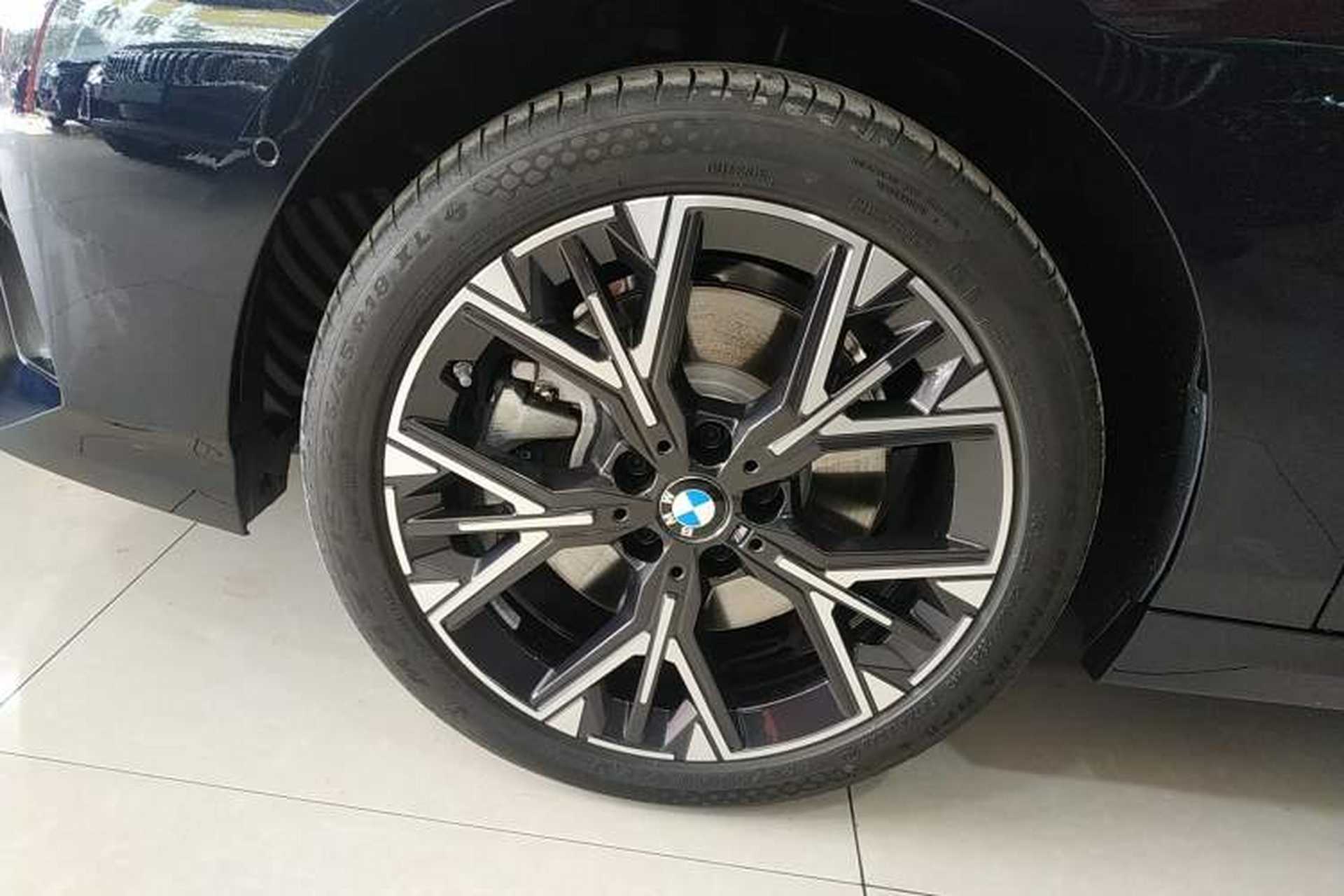Used BMW 2 Series 2025 225L M Sport Package Exterior 7