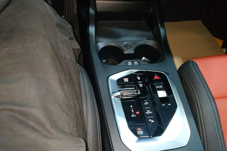 Used BMW 2 Series 2025 225L M Sport Night Edition Package Gear Lever