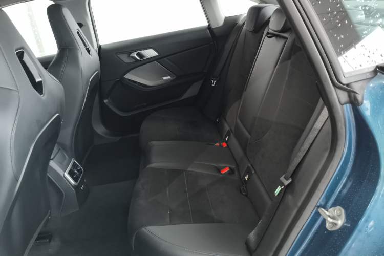 Used BMW 2 Series 2025 225L M Sport Night Edition Package Interior 4