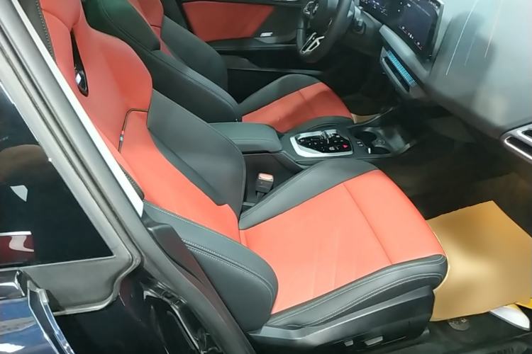 Used BMW 2 Series 2025 225L M Sport Night Edition Package Right Front Seat