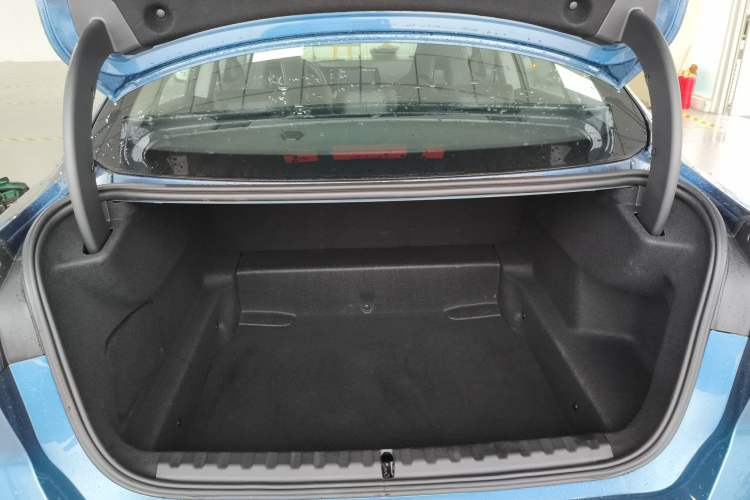 Used BMW 2 Series 2025 225L M Sport Night Edition Package Trunk