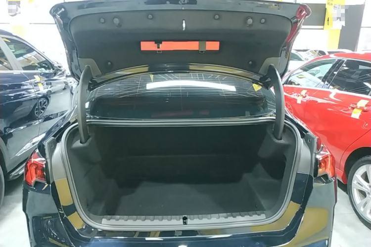 Used BMW 2 Series 2025 225L M Sport Night Edition Package Trunk
