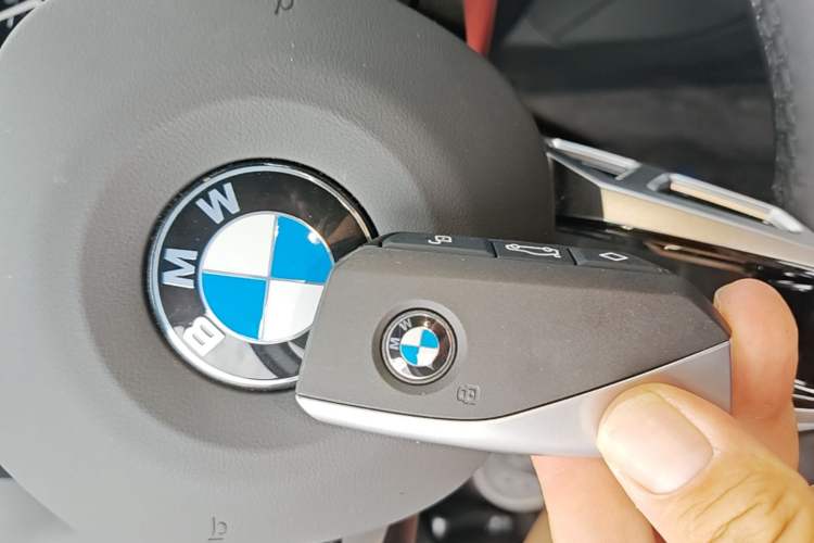 Used BMW 2 Series 2025 225L M Sport Package Vehicle Key