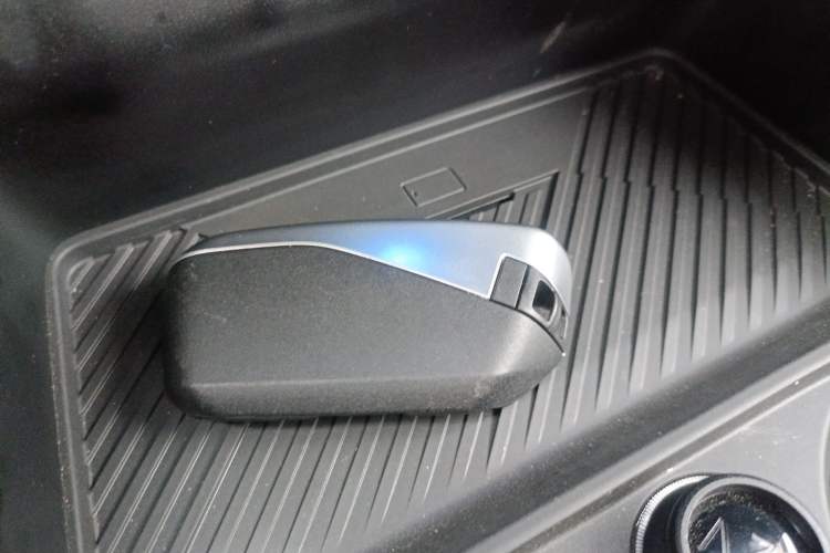 Used BMW 2 Series 2025 225L M Sport Night Edition Package Vehicle Key