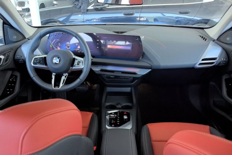Used BMW 2 Series 2025 225L M Sport Package Center Console