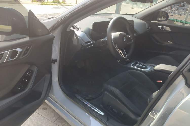 Used BMW 2 Series 2025 225L M Sport Night Edition Package Driver Seat