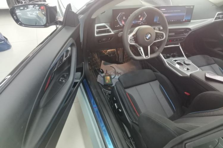 Used BMW 2 Series 2025 225i M Sport Night Edition Package Driver Seat