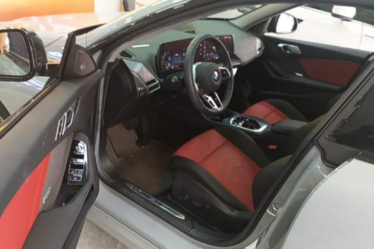 Used BMW 2 Series 2025 225L M Sport Night Edition Package Driver Seat