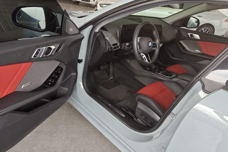 Used BMW 2 Series 2025 225L M Sport Night Edition Package Driver Seat