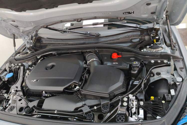 Used BMW 2 Series 2025 225L M Sport Night Edition Package Engine Bay