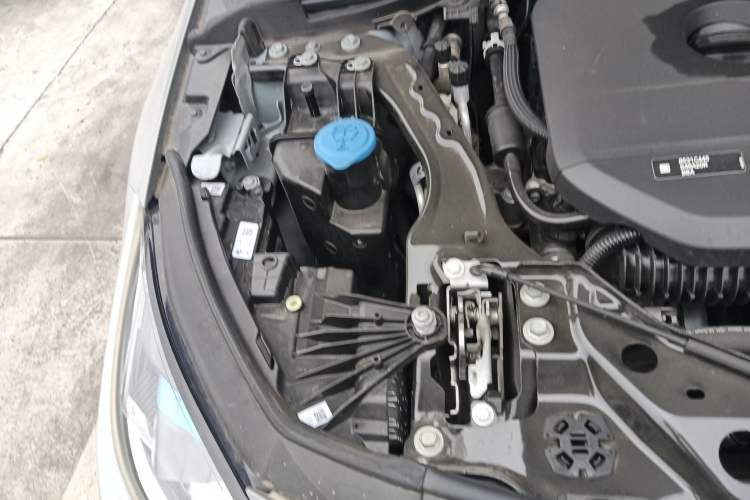 Used BMW 2 Series 2025 225L M Sport Package Engine Bay Right