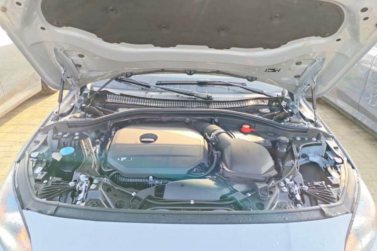 Used BMW 2 Series 2025 225L M Sport Night Edition Package Engine Bay