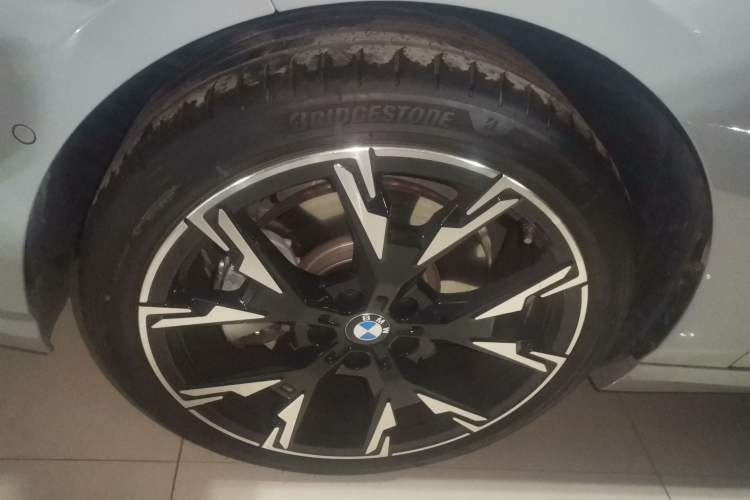 Used BMW 2 Series 2025 225L M Sport Night Edition Package Exterior 4