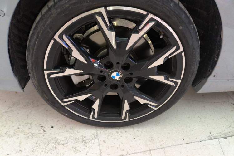 Used BMW 2 Series 2025 225L M Sport Night Edition Package Exterior 4