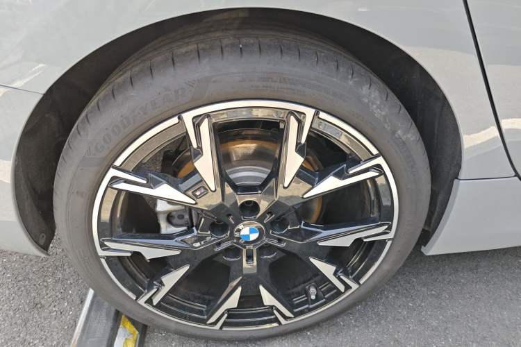 Used BMW 2 Series 2025 225L M Sport Night Edition Package Exterior 5