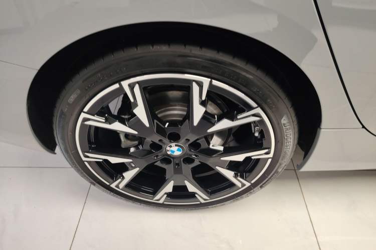 Used BMW 2 Series 2025 225L M Sport Night Edition Package Exterior 5