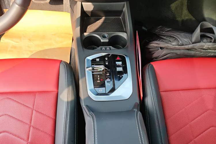 Used BMW 2 Series 2025 225L M Sport Night Edition Package Gear Lever