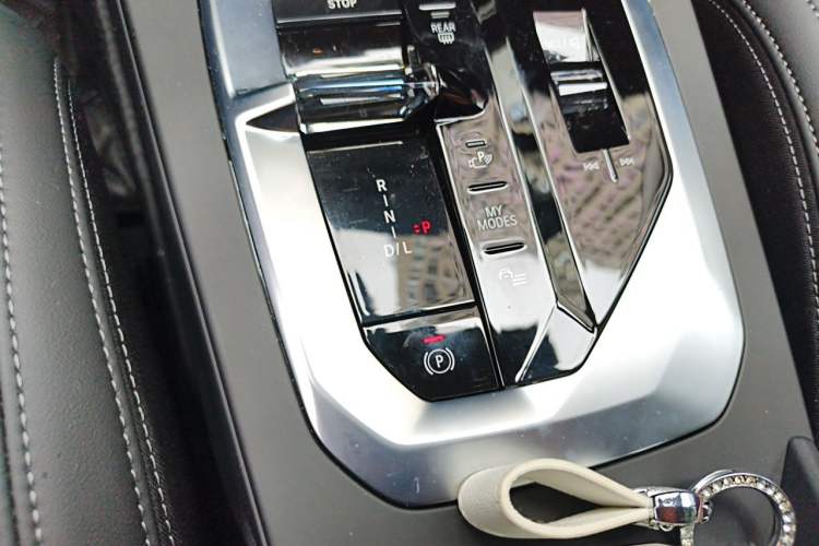 Used BMW 2 Series 2025 225L M Sport Package Gear Lever