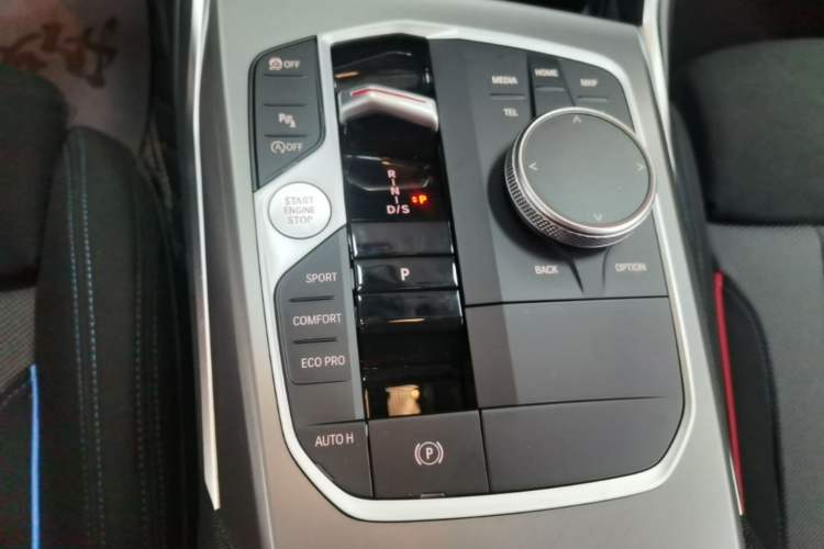 Used BMW 2 Series 2025 225i M Sport Night Edition Package Gear Lever