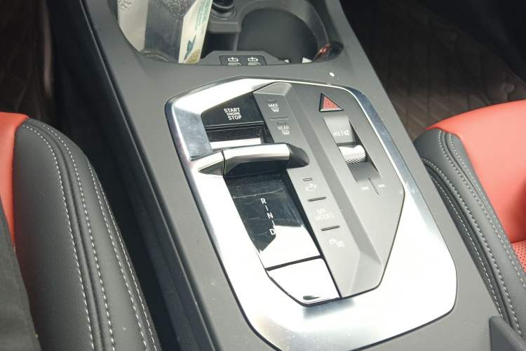 Used BMW 2 Series 2025 225L M Sport Package Gear Lever