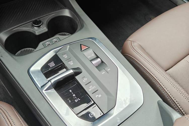 Used BMW 2 Series 2025 225L M Sport Package Interior 7